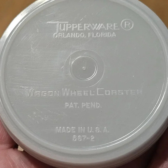 VTG Set of 6 Tupperware Pastel Wagon Wheel Coasters W/ Holder Rack #567-3. - Picture 7 of 7